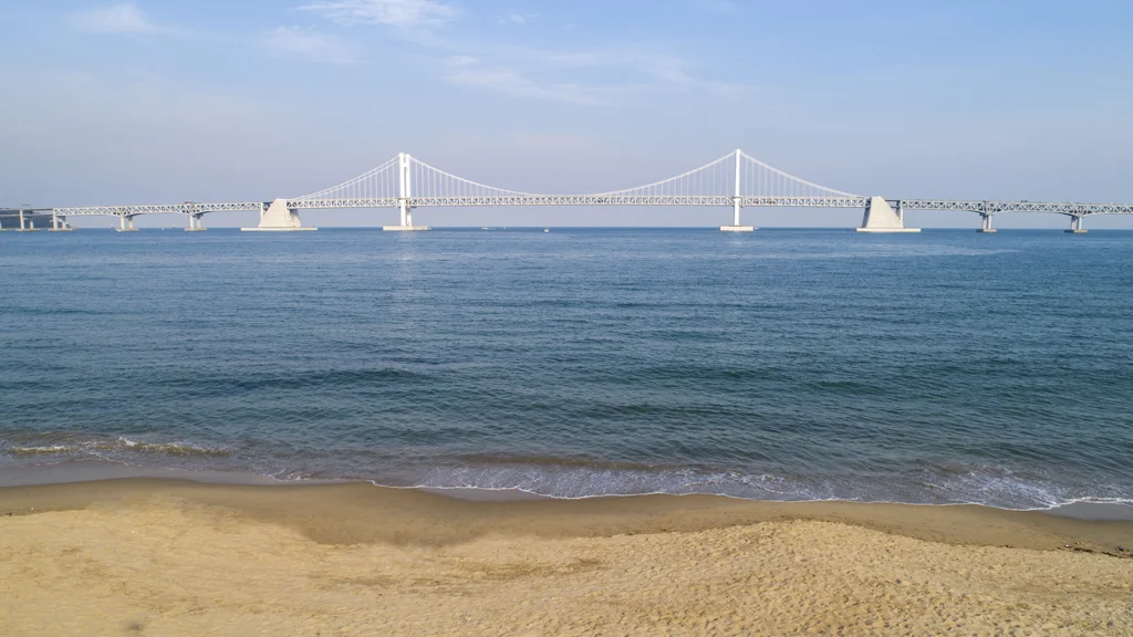광안리해수욕장과 광안대교