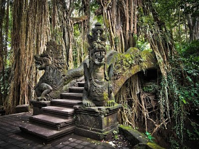 몽키 포레스트 (Sacred Monkey Forest Sanctuary)
