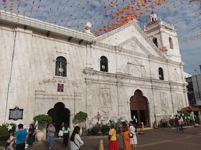 산토 니뇨 성당 (Basilica Minore del Santo Niño)