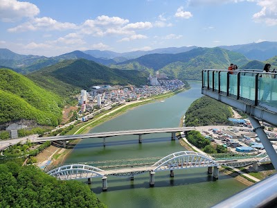 만천하 스카이워크