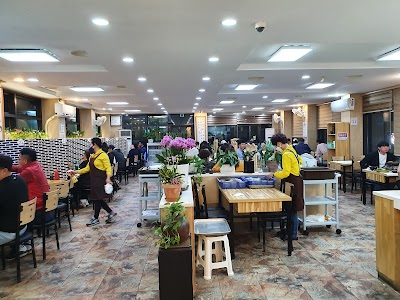 쌍둥이횟집 본점
