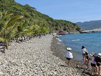 바이짜인 비치 (Bai Tranh Beach)