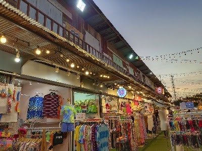 칠바 야시장 (Chillva Market Phuket)