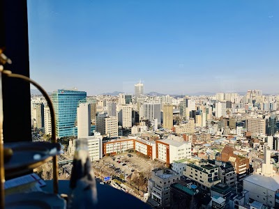 앰배서더 서울 풀만